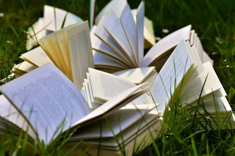 10 Best Urban Homesteading Books